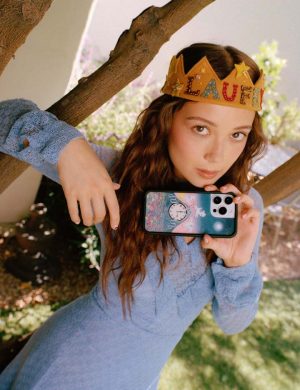 Laufey Samsung Galaxy Case